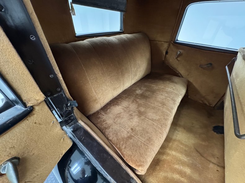 Overland-Other-1929-Black-Brown-43