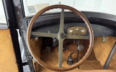 Overland-Other-1929-Black-Brown-45