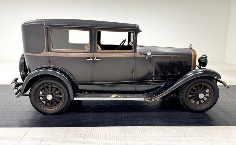 Overland-Other-1929-Black-Brown-8