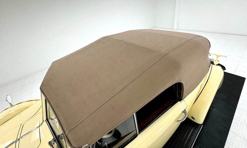 Packard-Other-1938-Packard-Ivory-Black-24