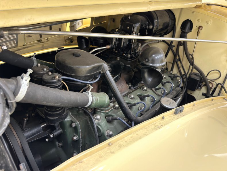 Packard-Other-1938-Packard-Ivory-Black-31