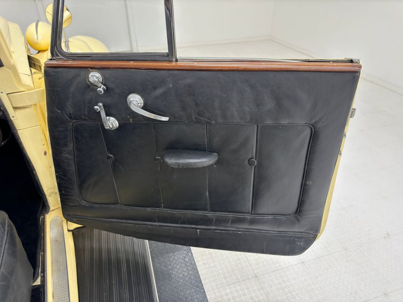 Packard-Other-1938-Packard-Ivory-Black-34