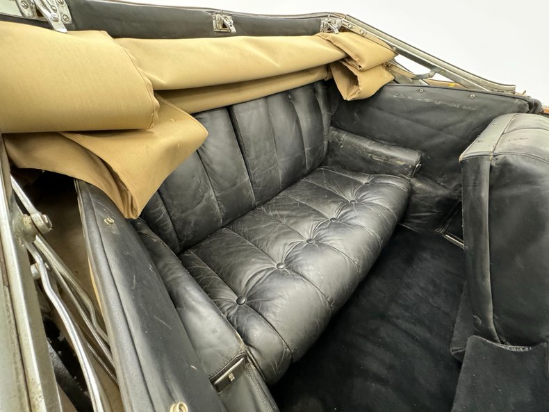 Packard-Other-1938-Packard-Ivory-Black-40