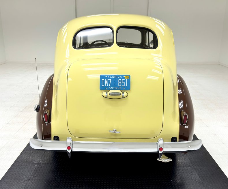 Packard-Other-1939-Pale-Yellow-Brown-1