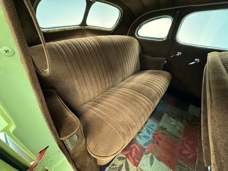 Packard-Other-1939-Pale-Yellow-Brown-10