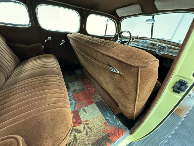 Packard-Other-1939-Pale-Yellow-Brown-11