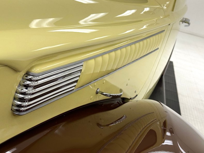 Packard-Other-1939-Pale-Yellow-Brown-16