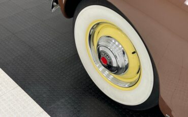 Packard-Other-1939-Pale-Yellow-Brown-17