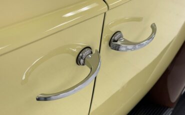 Packard-Other-1939-Pale-Yellow-Brown-21