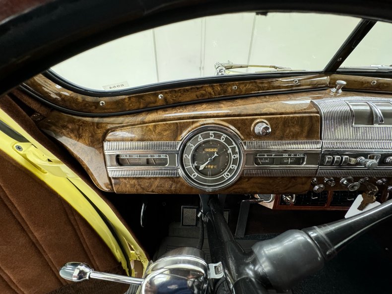Packard-Other-1939-Pale-Yellow-Brown-36