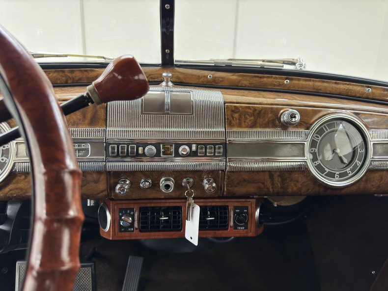 Packard-Other-1939-Pale-Yellow-Brown-38