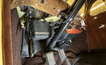 Packard-Other-1939-Pale-Yellow-Brown-40