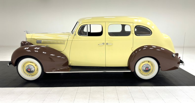Packard-Other-1939-Pale-Yellow-Brown