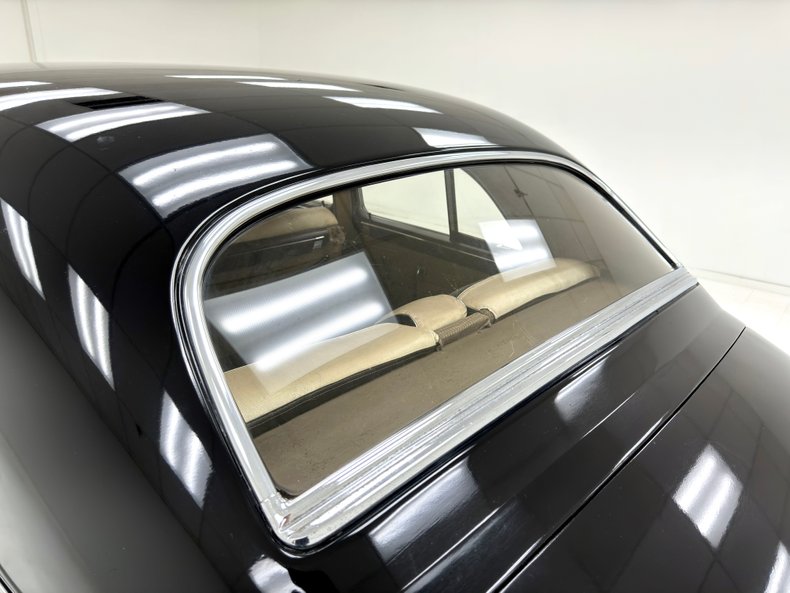 Packard-Other-1949-Black-Beige-23