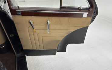 Packard-Other-1949-Black-Beige-3