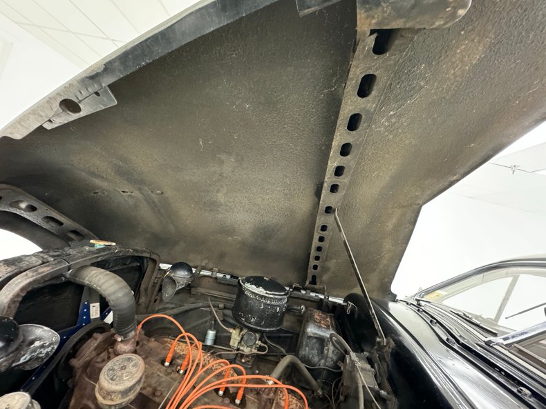 Packard-Other-1949-Black-Beige-39