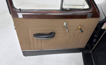 Packard-Other-1949-Black-Beige-45