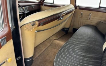 Packard-Other-1949-Black-Beige-48