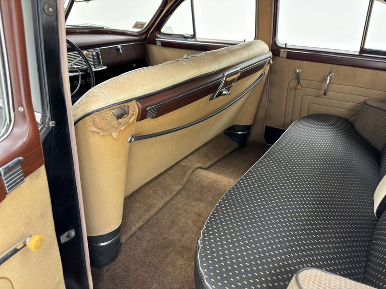 Packard-Other-1949-Black-Beige-48