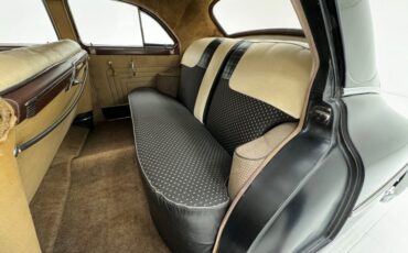 Packard-Other-1949-Black-Beige-6