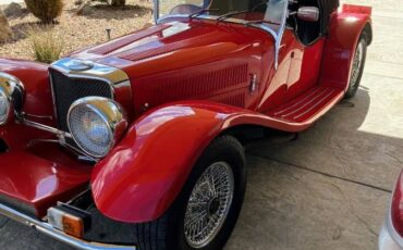 Panther-j-72-1977-red-1