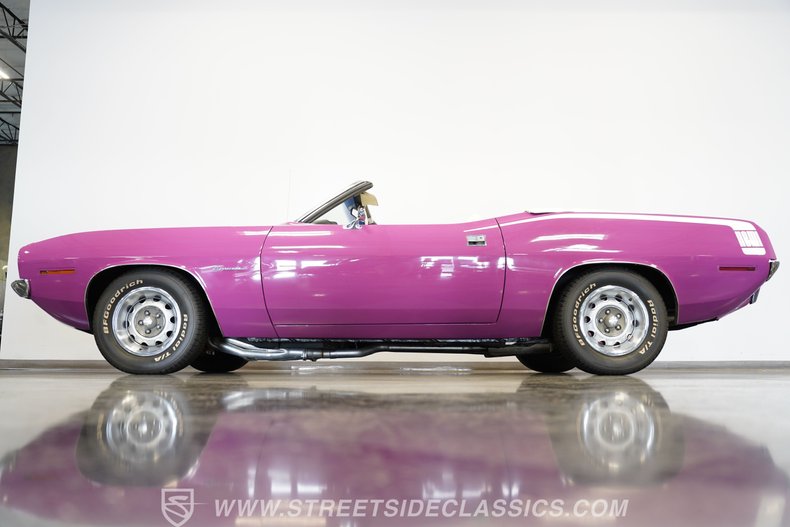 Plymouth-Barracuda-1970-Moulin-Rouge-White-12