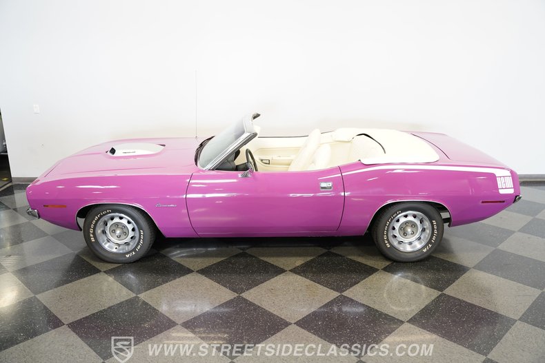 Plymouth-Barracuda-1970-Moulin-Rouge-White-14