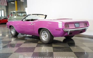 Plymouth-Barracuda-1970-Moulin-Rouge-White-17