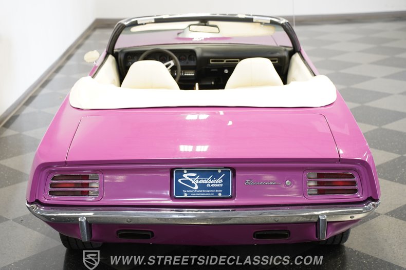 Plymouth-Barracuda-1970-Moulin-Rouge-White-2