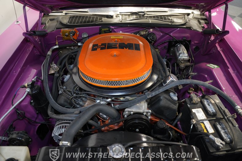 Plymouth-Barracuda-1970-Moulin-Rouge-White-34