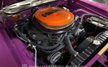 Plymouth-Barracuda-1970-Moulin-Rouge-White-35