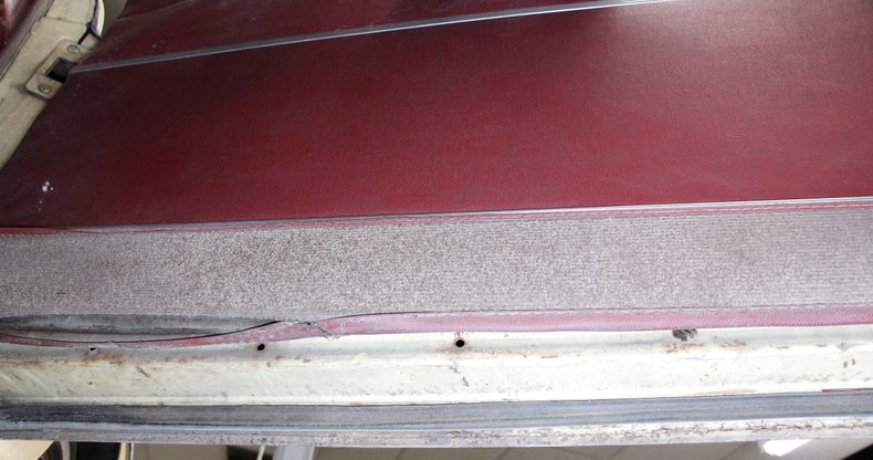 Plymouth-Cranbrook-1951-Yellow-Red-11