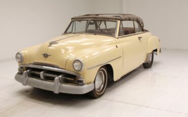 Plymouth-Cranbrook-1951-Yellow-Red-23