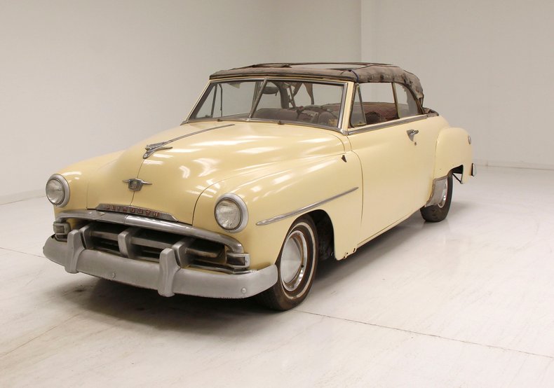 Plymouth-Cranbrook-1951-Yellow-Red-23