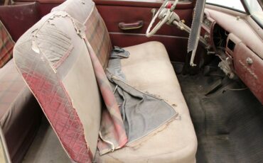 Plymouth-Cranbrook-1951-Yellow-Red-30