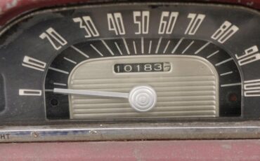 Plymouth-Cranbrook-1951-Yellow-Red-32