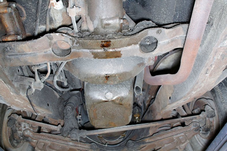 Plymouth-Cranbrook-1951-Yellow-Red-46