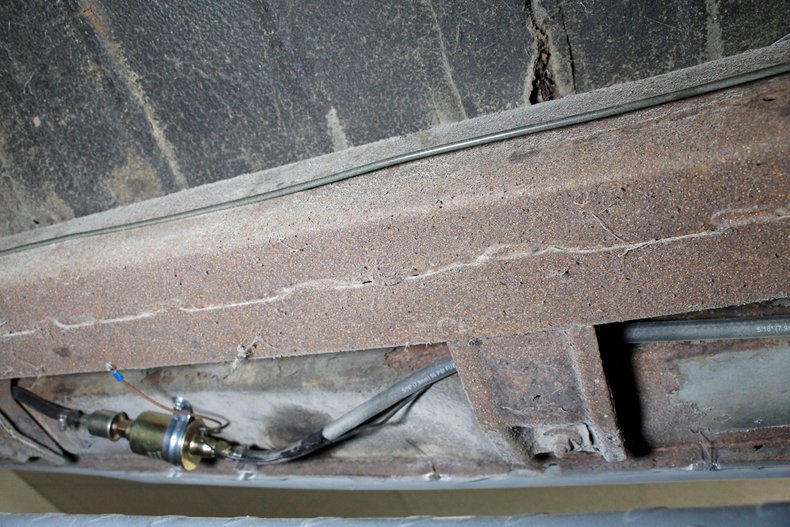 Plymouth-Cranbrook-1951-Yellow-Red-9