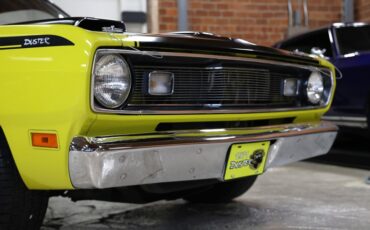 Plymouth-Duster-1971-Curious-Yellow-Tan-16