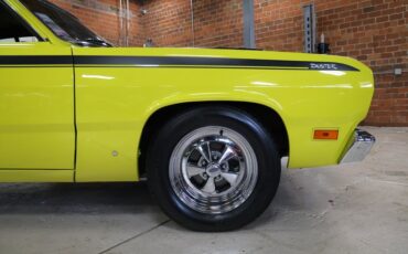 Plymouth-Duster-1971-Curious-Yellow-Tan-20