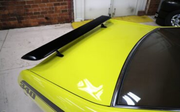 Plymouth-Duster-1971-Curious-Yellow-Tan-32