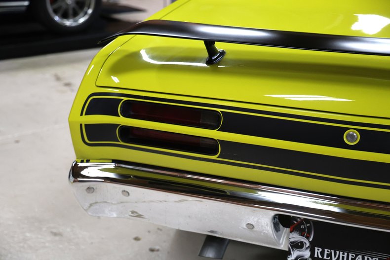 Plymouth-Duster-1971-Curious-Yellow-Tan-38