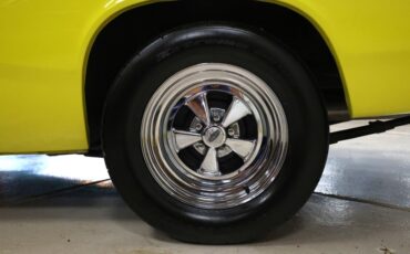 Plymouth-Duster-1971-Curious-Yellow-Tan-45