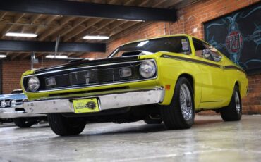 Plymouth-Duster-1971-Curious-Yellow-Tan-5
