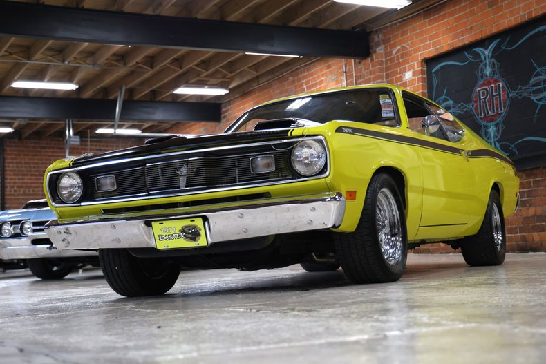 Plymouth-Duster-1971-Curious-Yellow-Tan-5