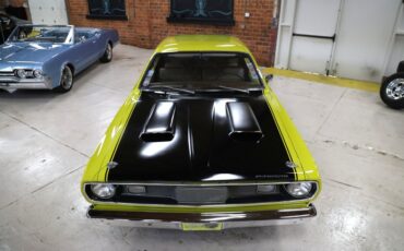 Plymouth-Duster-1971-Curious-Yellow-Tan-6