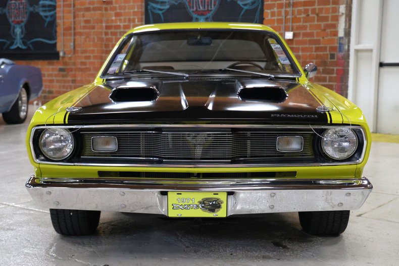 Plymouth-Duster-1971-Curious-Yellow-Tan-7