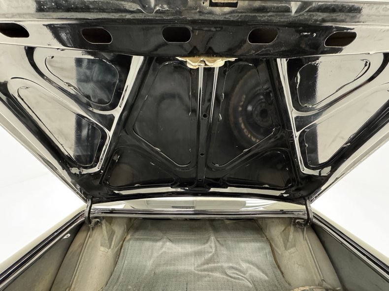 Plymouth-Fury-iii-1965-Ebony-Black-1