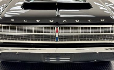 Plymouth-Fury-iii-1965-Ebony-Black-10