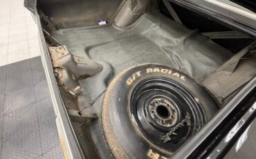 Plymouth-Fury-iii-1965-Ebony-Black-11